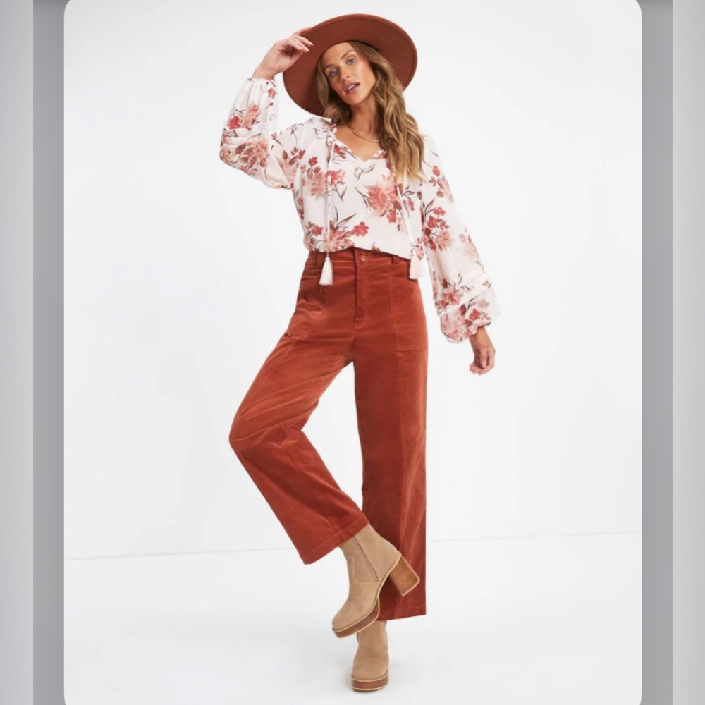 NWT Vici Arden Floral Burnout Velvet Top |Size XS - Picture 2 of 5